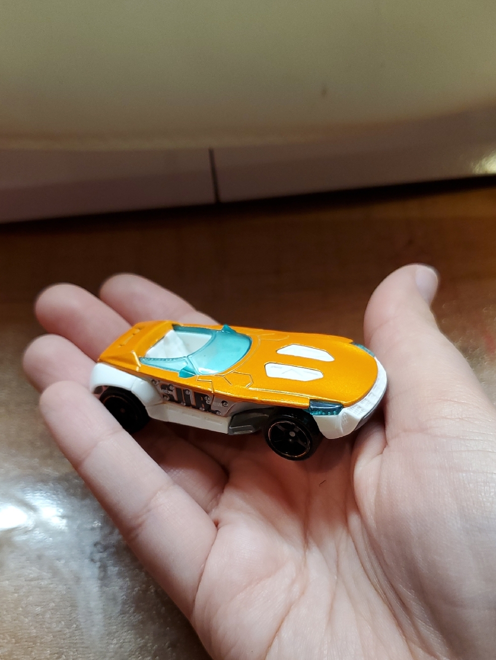 2013 Matchbox Whiplash Racecar